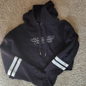 Medium Divided Cropped Sweatshirt